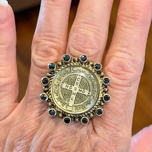 VIRGIN SAINTS & ANGELS VINTAGE SAN BENITO RING IN ROSE GOLD - Picture 1 of 11